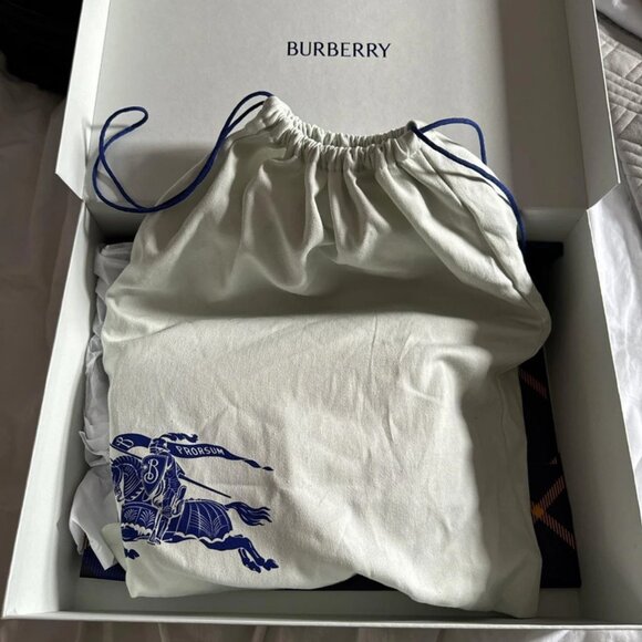 Burberry Medium Rocking Horse Bag Hunter Grainy Leather